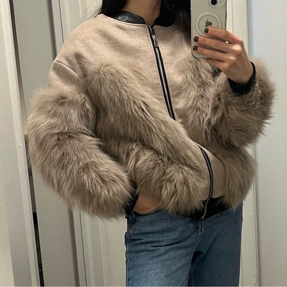Light Purple/Nude Bomber Jacket with Shaggy Fox Fur Size S